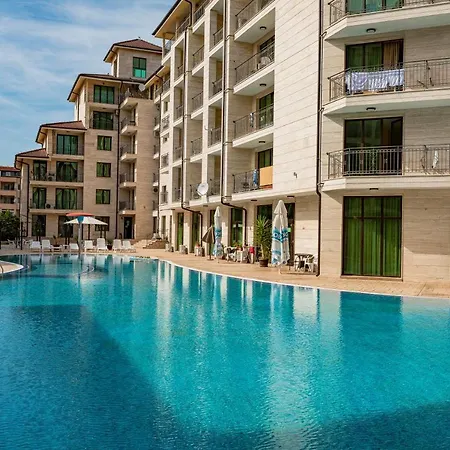 Апарт-отель Amadeus Lux - Menada Солнечный берег