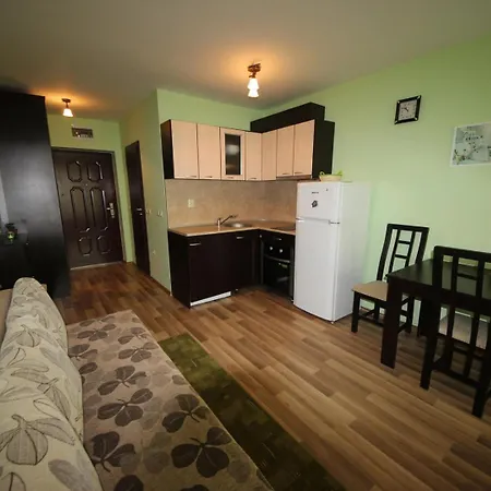 Amadeus Lux - Menada Lägenhetshotell 3*