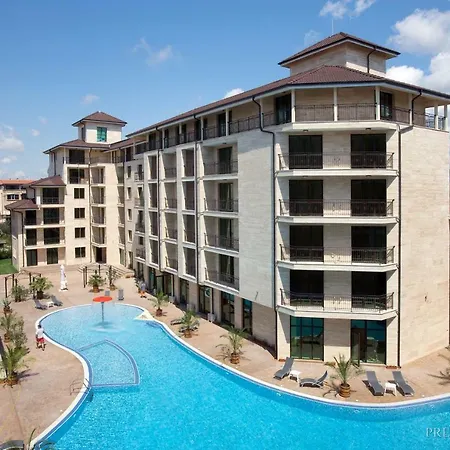 Апарт-отель Amadeus Lux - Menada 3*