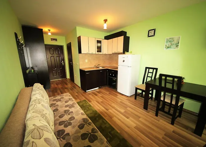 Amadeus Lux - Menada 3*